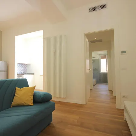 Vr - Aurora In Appartamento